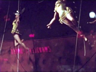 ภาพวาดอีโรติกวินเทจสไตล์การ์ตูนอนิเมะย้อนยุค ศิลปะเฮ็นไตคลาสสิกเรียกความทรงจำสุดร้อนแรง