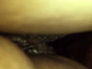 Слышишь, как мокрая пизда этой красотки капает при каждом толчке?