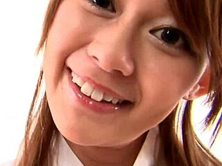 สาวหน้าอกใหญ่โดนแช่พุทหลังจากแก๊งแบงค์ 7 คน