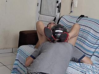 i watch my old skinny wife get delivery from motoboy in just panties