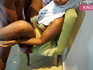 게으른 아프리칸 전 여친 큰 엉덩이 젖은 면도 보지, 큰 자지로 격렬 섹스