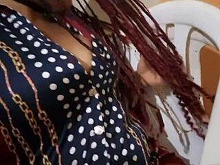 La novia de mi compañero fulfills a fetish by touching herself sexy at work