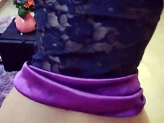 Bonita Estudiante Shows Off in Sexy LENCERIA Now!