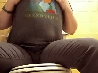 Toilet compilation of hot amateurs with big assets in steamy homemade clips