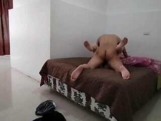 Helped This Granny at Gym and She Returned Cardio Favor