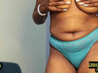 Seara sexy Shay face twerk și provoacă cu curbele ei