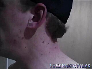 영국 베이비가 유럽의 뜨거운 만남에서 보지 핥아줬어