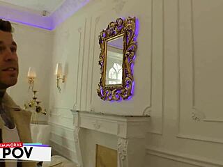 Hej Dean, chceš se přidat k divoké mmf jízdě s tou křivkou? Dneska jí tvrdě prdíme velkou prdel a přirozená prsa.