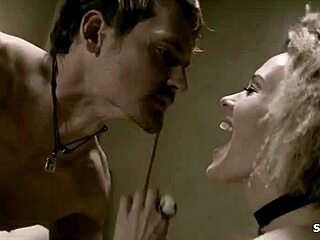 Sarah Paulson and Lindsay Pulsipher Topless in American Horror Story