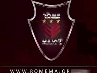 젠장, 코트니 체이스가 로마 메이저 큰 자지 카우걸로 타는 거 봐!