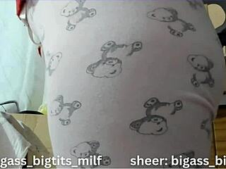 파자마 큰엉덩이 라틴아 뜨거운 솔로 핑거링 자위