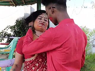 Village boudi begging for cum inside her tight pussy!