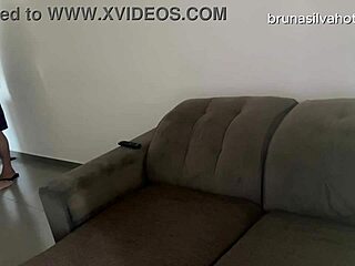 Married woman gets pounded while hubby’s at work! 😈