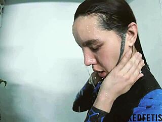 Skinny Sattira in Spandex Underwater Bathtub for Sexy Pool Day