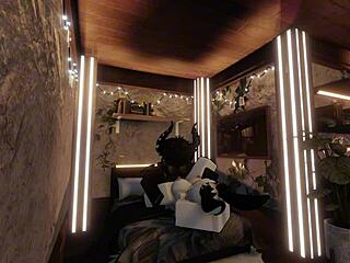 내 버니 HG가 도와달라고 했지만 내 데몬 코크를 원했어.