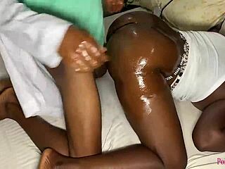 도기 스타일 크림파이 검은 괴물 자지 두 개로 세게 박음