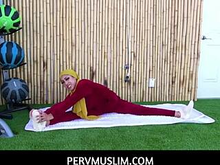 Pervmuslim - Fitness Trainer Bangs Exotic Arabic Client in POV Session