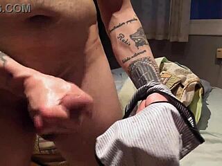 I spilled all over my stepmother's panties while watching her solo 3D action