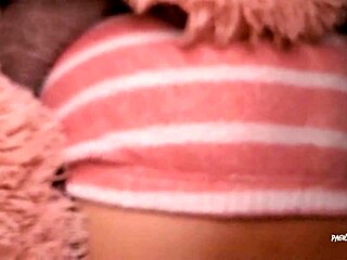 Buenos dias madrastra, homemade latina milf shows off big mexican ass