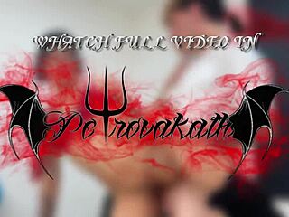 Zlá školačka jezdí na spolužákovi s divokým latinským šarmem