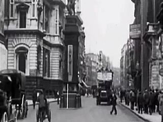 Dark Lantern Entertainment Paljastaa Kahden Vuosisadan Karvaisen Vintage Pillutoiminnan