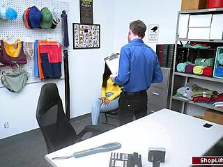 Officer slams pervert Latina customer in wild reality bang