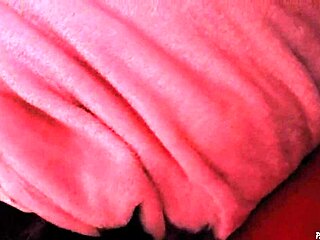 Buenos dias madrastra, homemade latina milf shows off big mexican ass