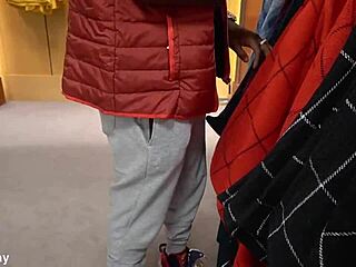 Sucking Dick Outdoors for Christmas Gifts with Latina Big Ass