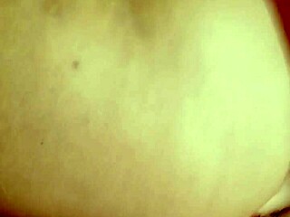 yo, check sundaydogood614 shaving that tight pussy for me