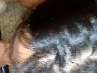 Transexual chupa mi polla y la follo duro en la cocina, culo bien cerca! 😜