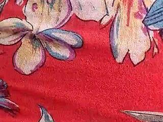 Hey, check this amateur couple’s blowjob and doggy in the bush! 😏