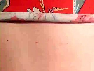 Hey, check this amateur couple’s blowjob and doggy in the bush! 😏