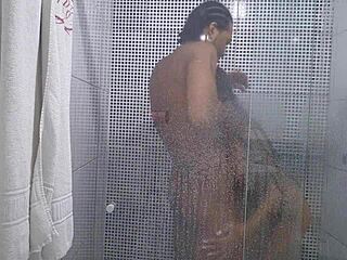 Joj, potegnil sem to punco iz kluba in se pognal v njeno tesno pičko, v stilu Joãoa o Safada!