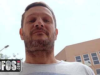 i'm obsessed with sucking rebecca volpetti's cutie in the kitchen - mofos