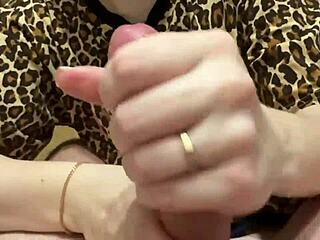 is your penis ready for an oily massage until it swells like this?