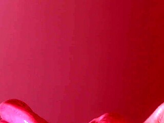 น้องสาวต่างมารดาโดนแตกคาหน้าชิดรูอีก