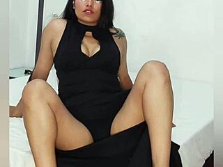 Cum Watching My Face And Ass