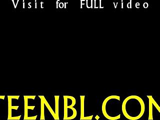 Pige får facial efter fisse-licking og muff-diving!