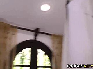 Alana Cruise calls over black men for insane double penetration action! 🔥💦