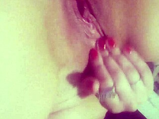 i accidently sent this to my lil sis... oops