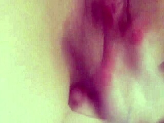 i accidently sent this to my lil sis... oops