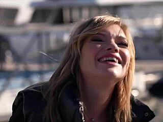 Luth Belle Coquine, hočeš se gostiti z dvema velikima kurcema?