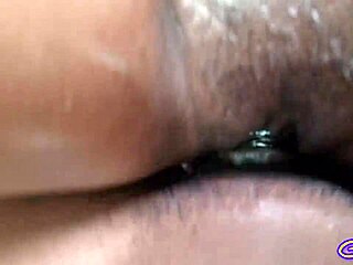 I-I’m obsessed with close-up pussy creampie action!