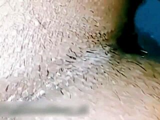 가장 작은 축 처녀 시메일의 감각적인 솔로 컴필레이션에서 놀려줘