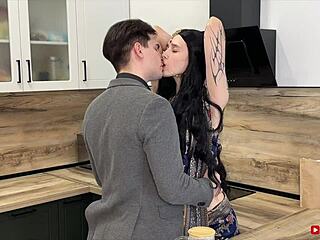 Heeramandi Ki Randi - Nazar Ke Saath Muth Video