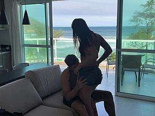 라티나 도기스타일 오르가즘