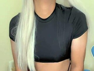 Transsexual With Rich Tits And Delicious Penis!