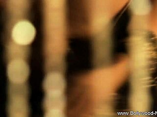 i watch this beautiful indian girl seduce and dance