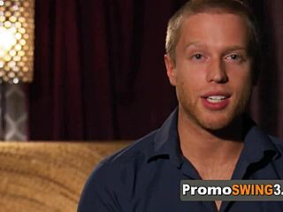 친밀한 스윙거들 야생 오르기 키스하고 그룹 섹스