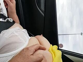 Mature milf flashing a treat for voyeur truckers.